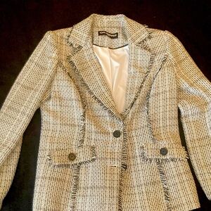 Karl Lagerfeld stunning blazer size 6